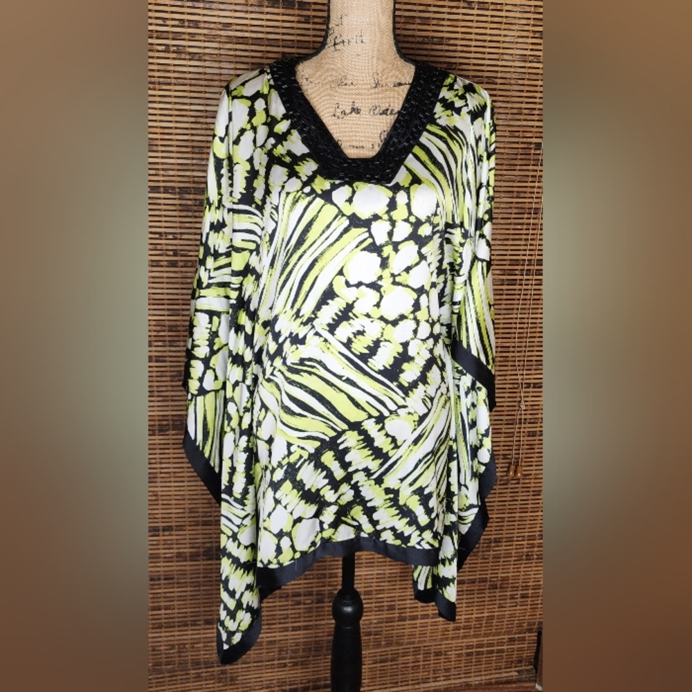 Dana Buchman Lime and Black Abstract Tunic